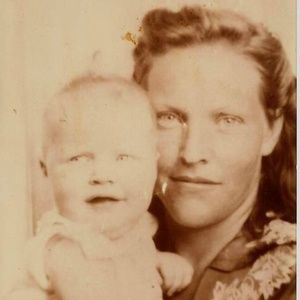 Meet your Posher, Kaye